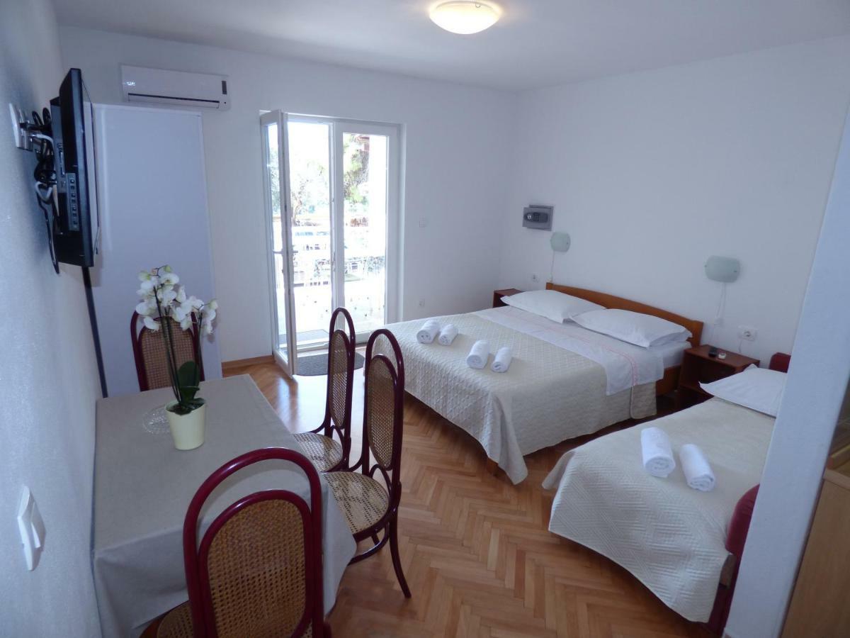 Apartmani Dalija Tucepi Exterior photo